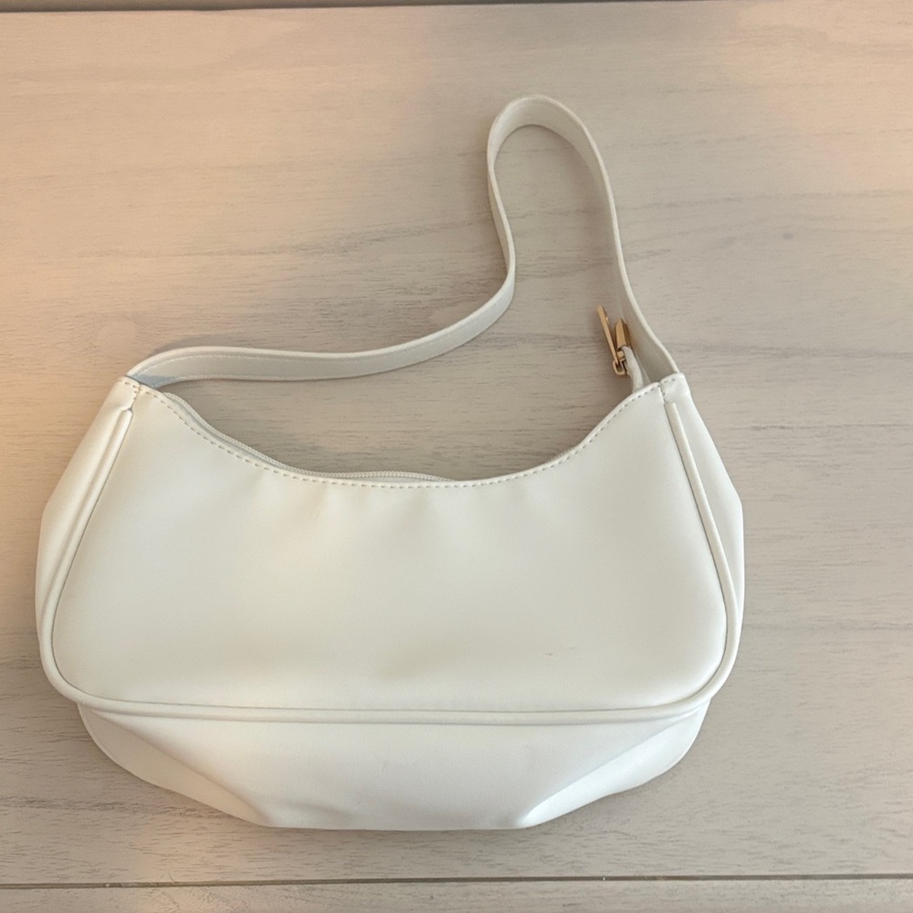 Elegant White Shoulder Bag